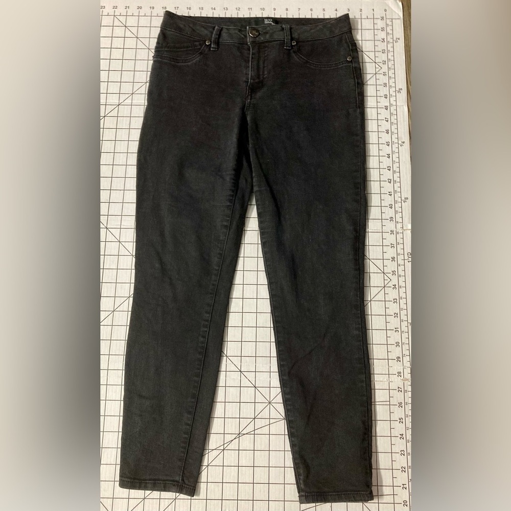 1822 Denim Women’s Size 10 Black/Grey Jeans